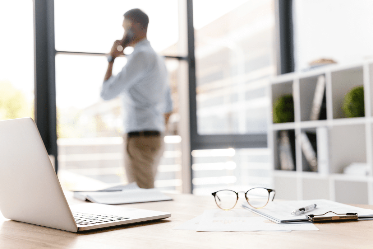 10 leadership styles and their pros and cons